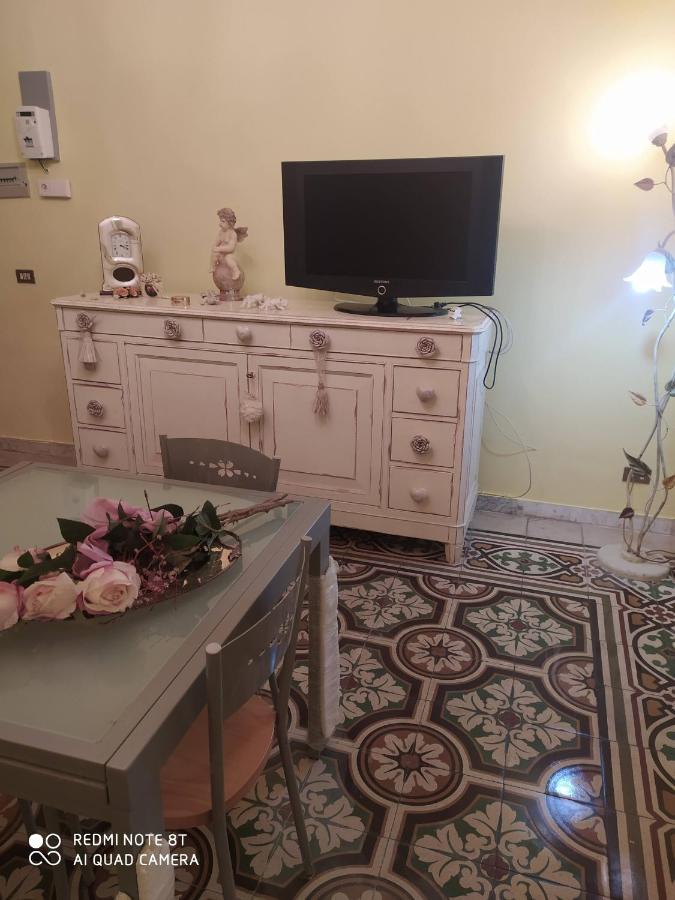 Lu Menzaricchia Centro Storico Di Lecce . Apartment Luaran gambar